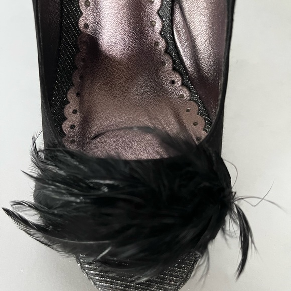 LULU TOWNSEND-Black Satin/Silver pumps. Size 7 - Picture 7 of 8